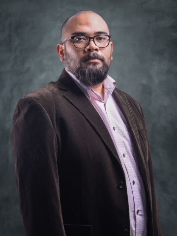  Associate Professor Dr Azam Che Idris