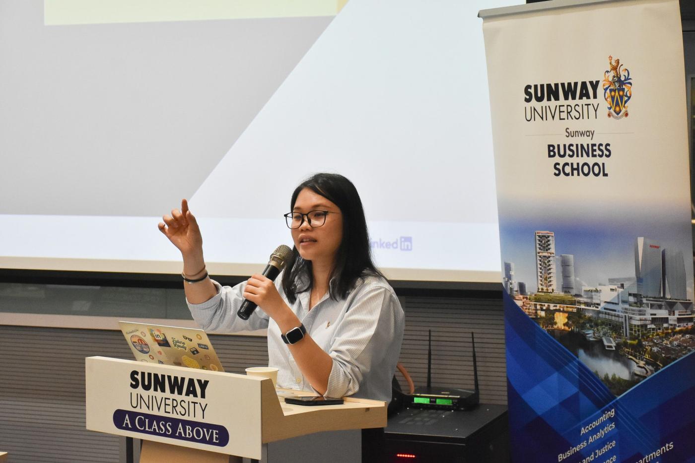 LinkedIn Workshop by SBS Student Concilium
