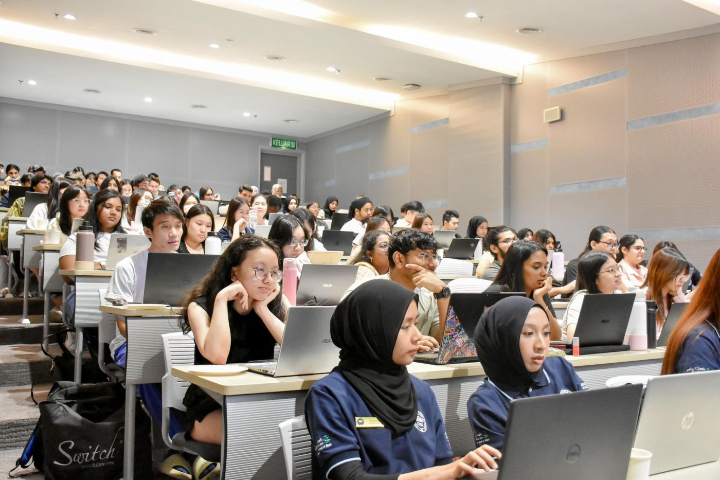 Canva Crash Course for Future Professionals