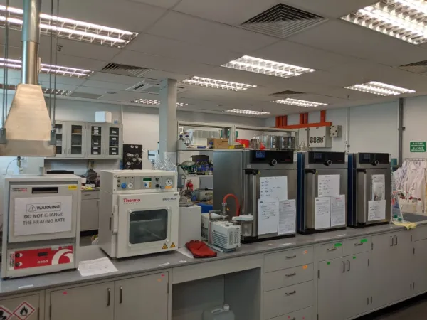 Electrochemical Energy and Sustainable Technology Research Lab