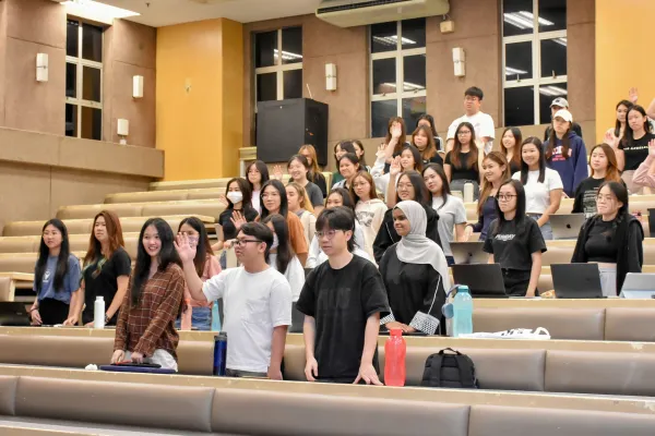 SBS Students Tackle Real-World Strategies in Digital Campaign Creative Brief Challenge