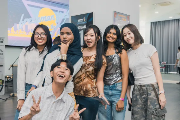 Freshman Fiesta: SUSC Welcomes New Students with Blast to the Past