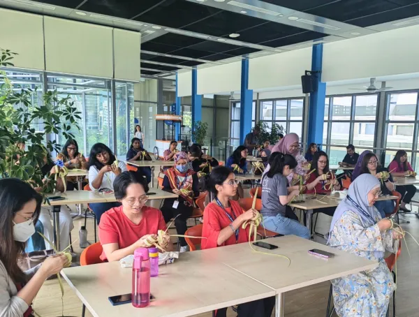 Ketupat Weaving Workshop
