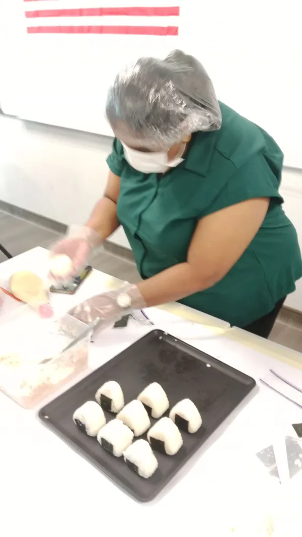 ‘Jom Makan’ - Flavours of Language: Using Food to Teach English and Cultural Competence