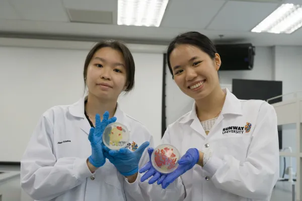 Exploring Sociocultural Insights Through International Collaboration: Otsuma Women's University's Enriching Exchange at Sunway University