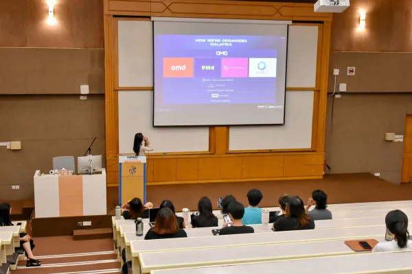 How Social Media Algorithms Shape Consumer Decisions with Winnie Pang