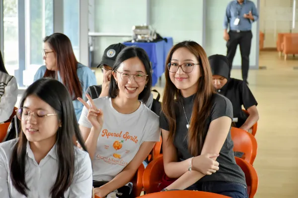 Sunway Refugee Education Student Volunteer Program