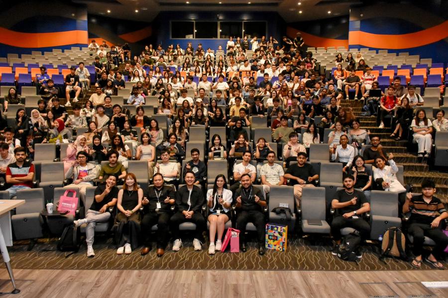Beyond Majors: Redefining Success in the Age of Limitless Possibilities