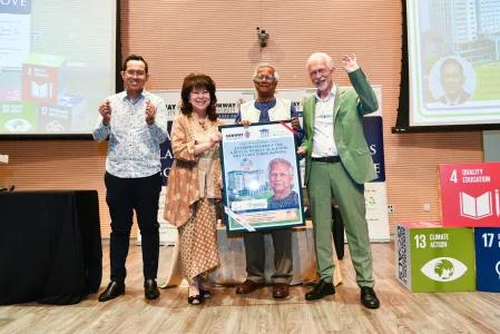 Nobel Peace Prize Winner Prof. Muhammad Yunus Shines in Sunway