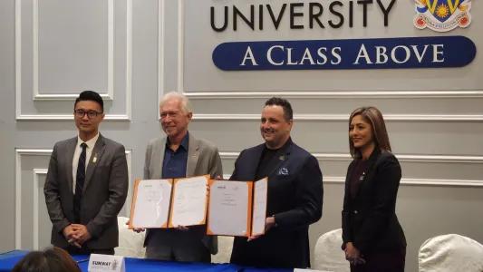Mou Signing