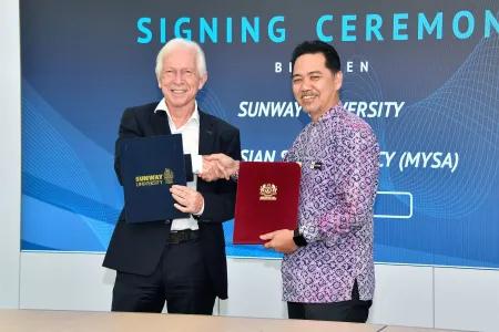 Mou Signing