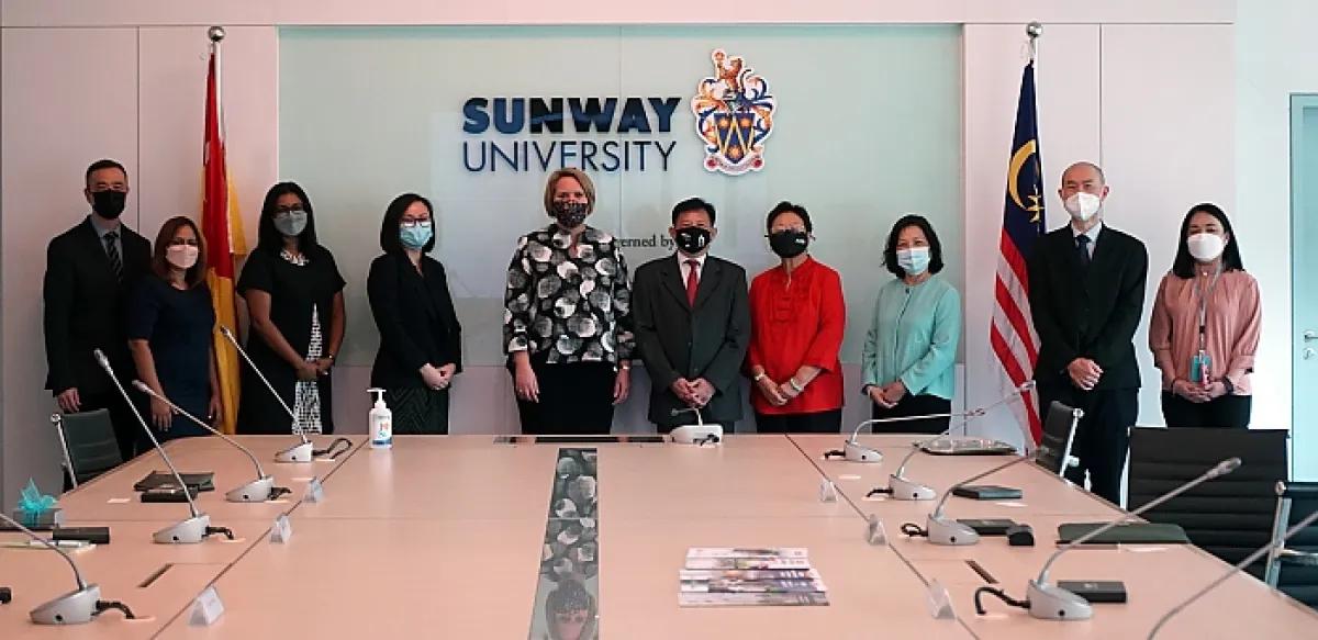 Campus Visit by Victoria State Commissioner to South East Asia