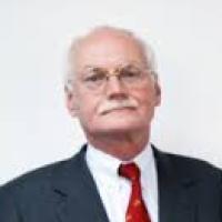 Professor Dr Maurits van Rooijen