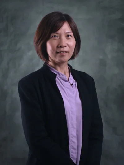 Dr Selina Low