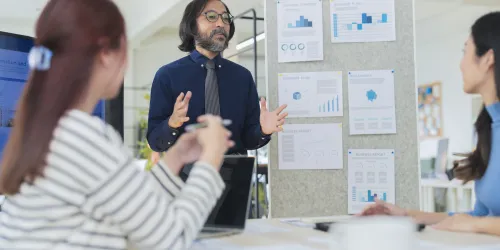 Visual Storytelling with Data