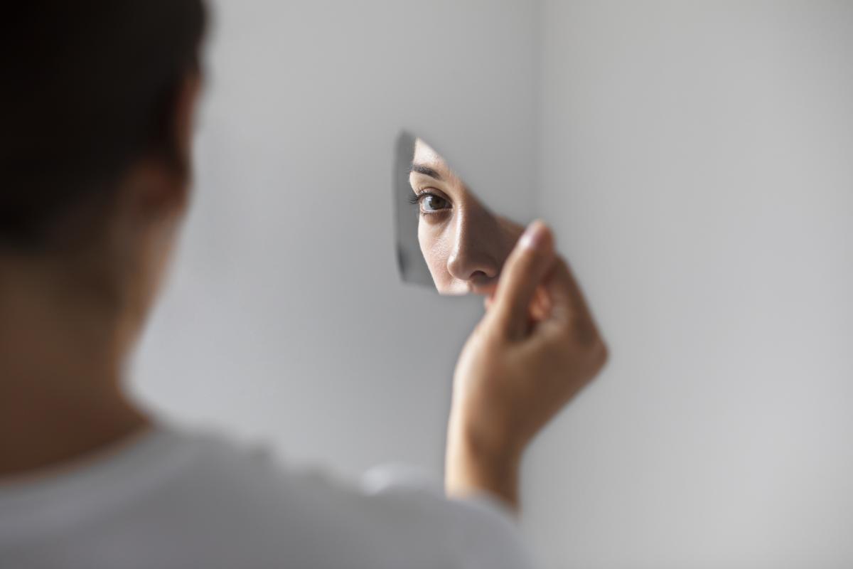self reflecting